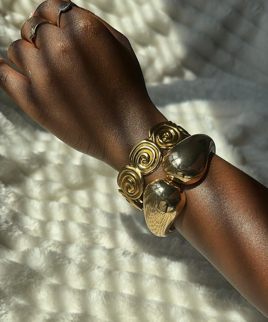 Velle Cuff & Lunar Crest